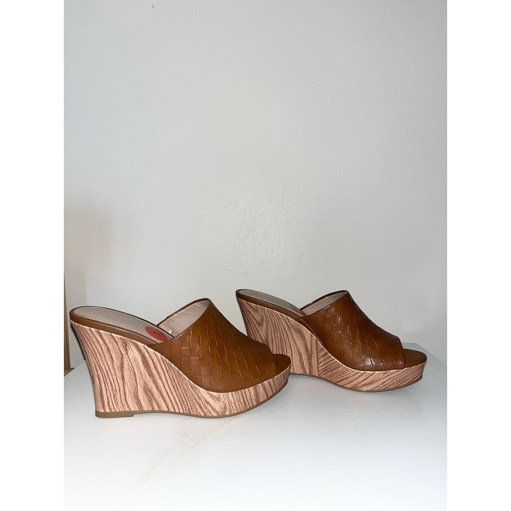 Charles by Charles David Lolli Woven Wedge Sandals Slip On Platform Brown Tan 7M